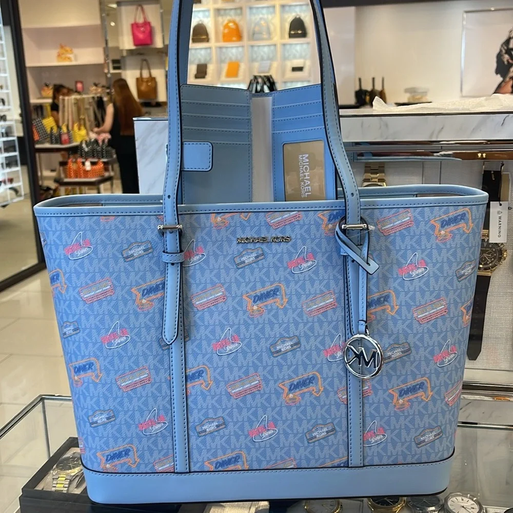 MICHAEL KORS JST Lg Printed  Logo Tote Bag & MK JST Md Prntd Logo Bi-Fold Wallet - Picture 9 of 16